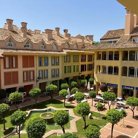 Puerto Marina Apartment *